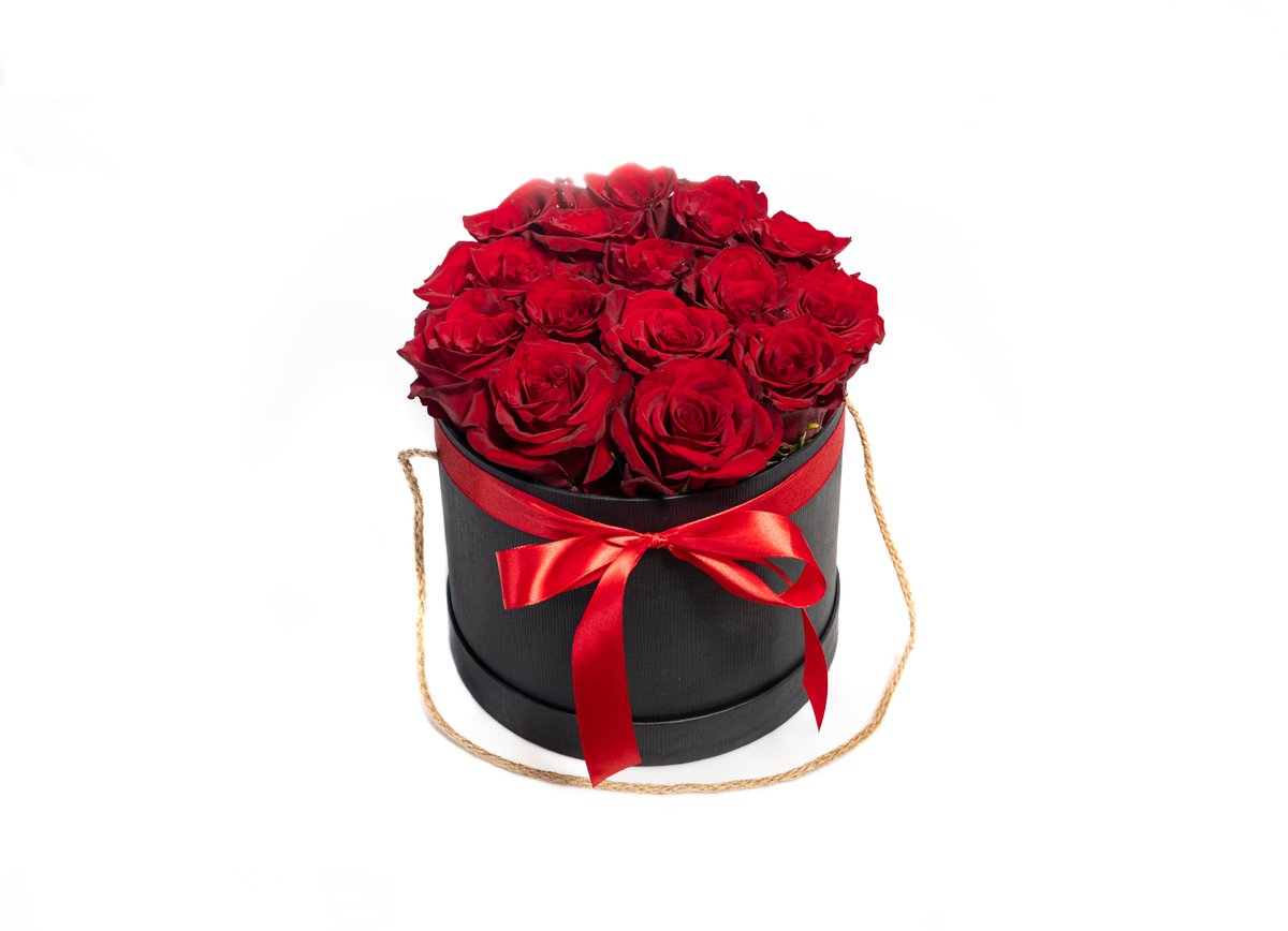 Box with Roses — Basta Flowers, Limassol
